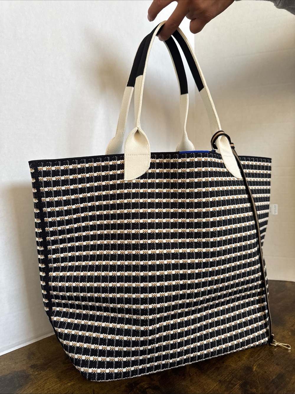 Rothy's The Lightweight Reversible Tote Checkered Black Cream Tan RARE New Tags - Picture 2 of 12